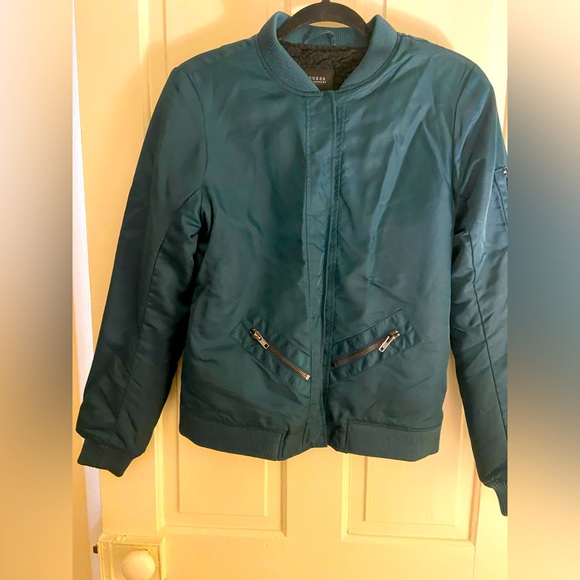 GUESS jacket - Picture 1 of 2